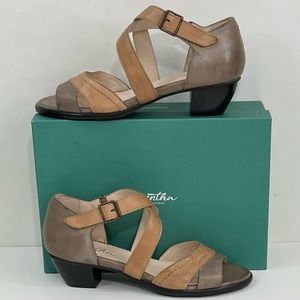 Mentha Women’s Munda Strappy Leather Sandals